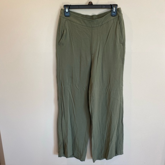 Old Navy Playa Wide Leg Pants Green Medium Comfort Waistband Pockets High Rise - Picture 1 of 7